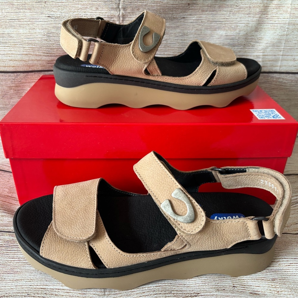 Wolky Medusa Beige Sandal size 40, US size 8.5/9 New